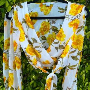 Womens Yellow Floral Split Sleeve Top